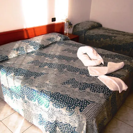 Bed & Breakfast Food Royal Coast 3*